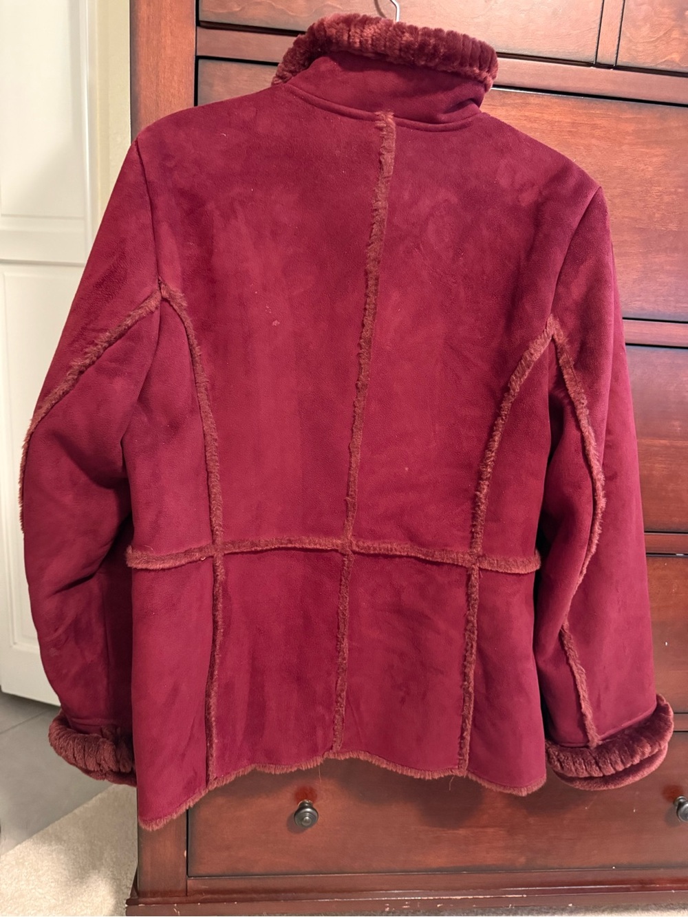 Liz Claiborne Plush Faux Suede Jacket in Wine - Picture 3 of 7